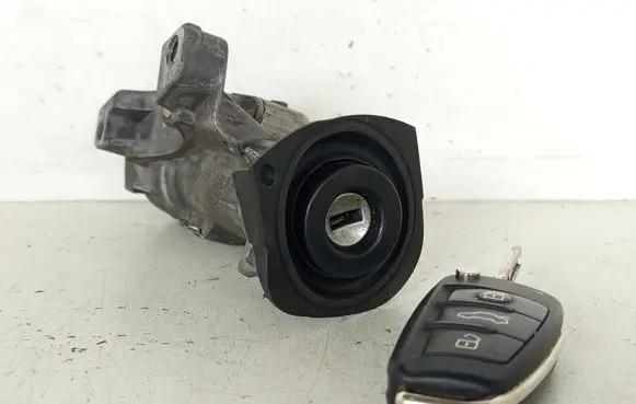 Audi A4 S4 B7 8E 8H Ignition lock 4B0905851
