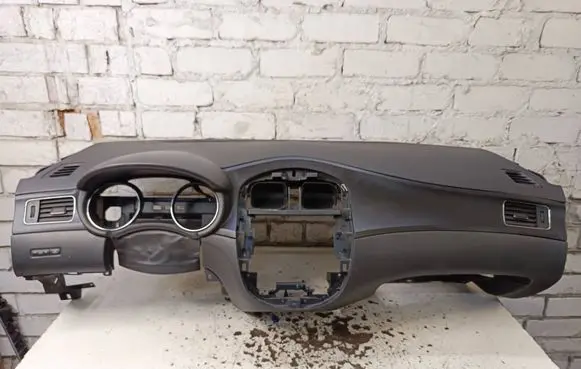 Nissan Pulsar Dashboard