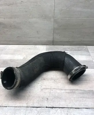 Intercooler hose/pipe