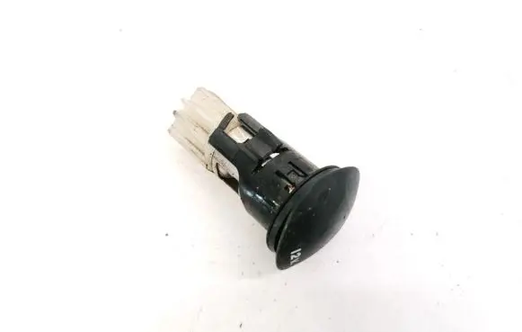 Volkswagen Touran I Cigarette lighter 