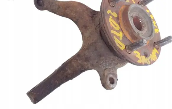 Mitsubishi Space Wagon Front wheel hub