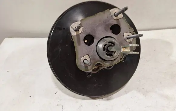 Renault Megane IV Brake booster 472104789R