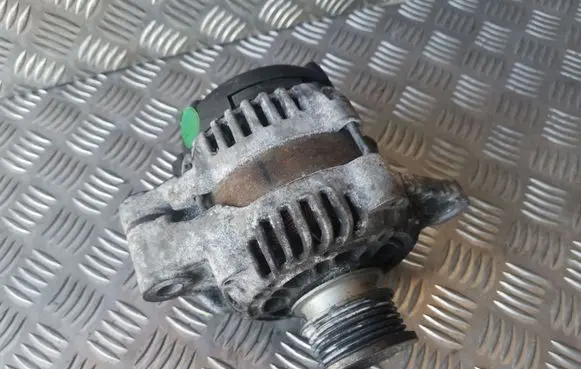Opel Insignia A Generator/alternator 13502583