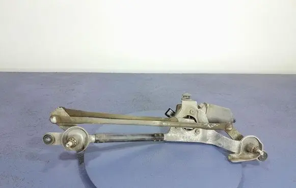 Front wiper linkage and motor