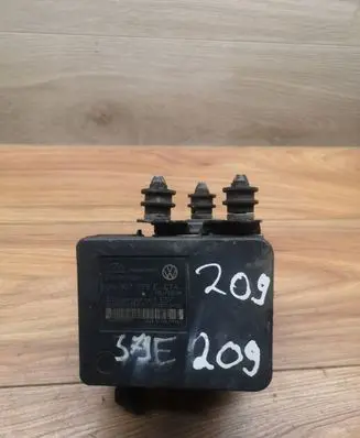 Volkswagen Golf V ABS Pump 1K0907379E 00007194D2 10096003493