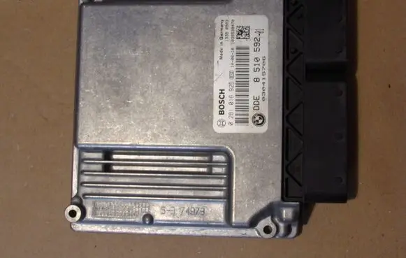 BMW 1 E81 E87 Engine control unit/module 8510592