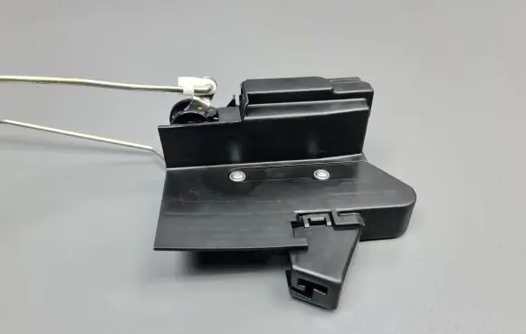 Dacia Sandero Front door lock 805026897R 805026897RF