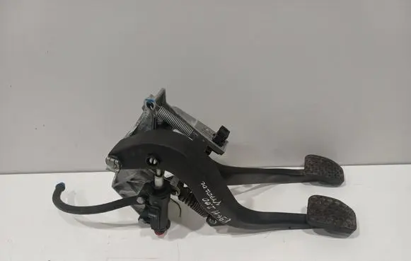BMW 3 E90 E91 Pedal assembly 42322403