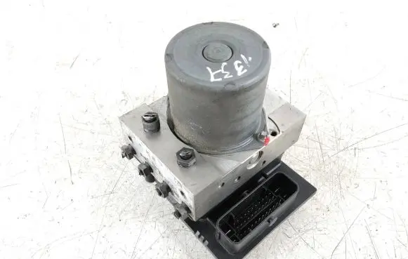 Mercedes-Benz E W212 ABS Pump A2124315512