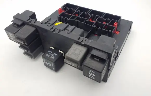 Skoda Octavia Mk2 (1Z) Power management control unit 3C0937049AH 28107525