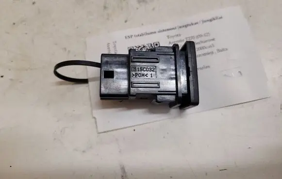 Toyota Avensis T270 ESP (stability program) switch 15C032