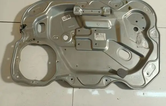 Ford Focus C-MAX Front door electric window regulator 3M51R203A28BM