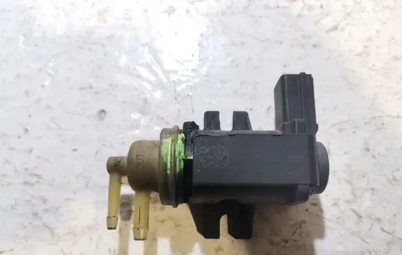 Audi A4 S4 B8 8K Turbo solenoid valve 8K0906627 4010835A