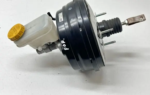 Subaru Forester SK Brake booster G215T 9ZD