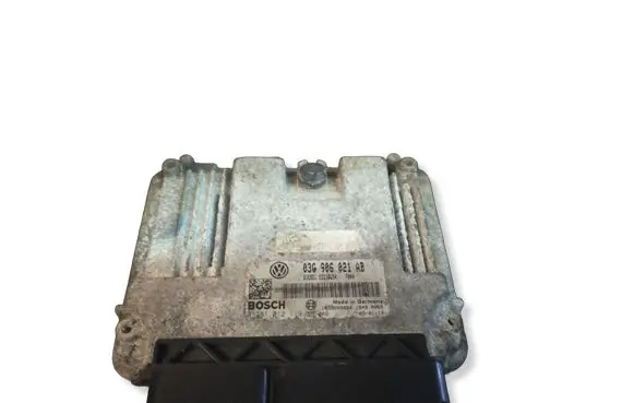 Volkswagen PASSAT B6 Engine control unit/module 03G906021AB