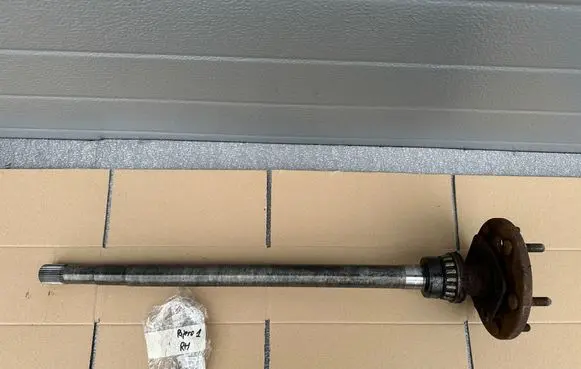Mitsubishi Pajero Rear driveshaft MB393852
