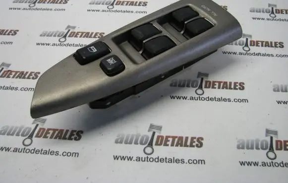 Toyota Corolla Verso E121 Electric window control switch 8404013070