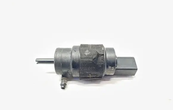 Audi A5 8T 8F Windscreen/windshield washer pump 8K5955647