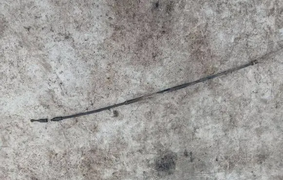 Handbrake/parking brake wiring cable