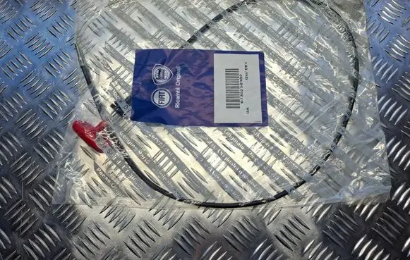 Fiat Seicento/600 Engine bonnet/hood lock release cable 735250182
