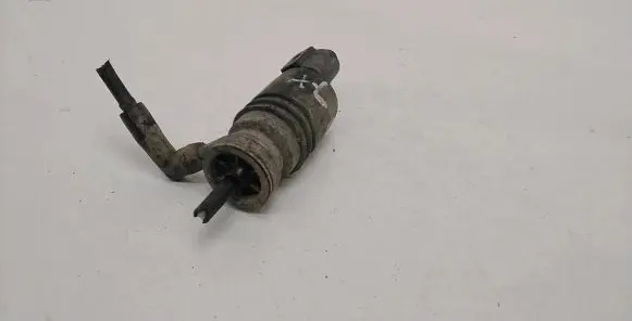 Audi A6 S6 C4 4A Windscreen/windshield washer pump 1J0973722