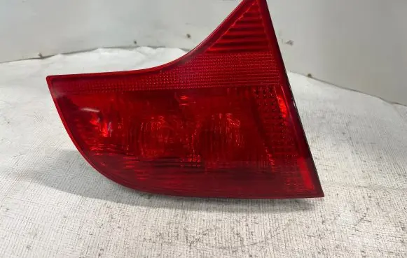 Audi A4 S4 B7 8E 8H Tailgate rear/tail lights 8E9945093 484501 ULO749001