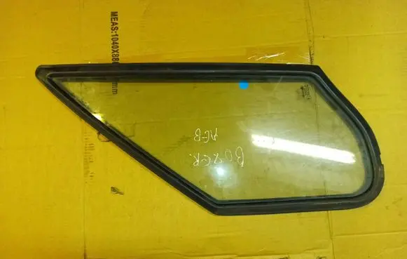 Peugeot Boxer Front door vent window glass four-door 