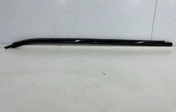 BMW X3 G01 Front door windshield rail 7410016