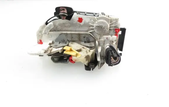 Dodge Caliber Front door lock