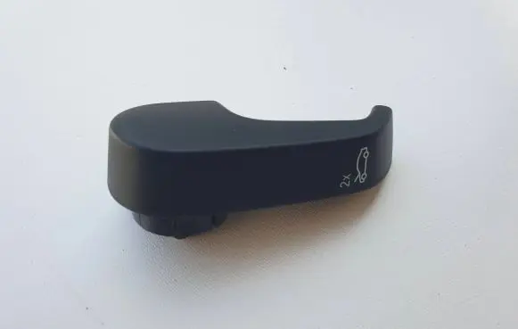 Engine bonnet (hood) release handle
