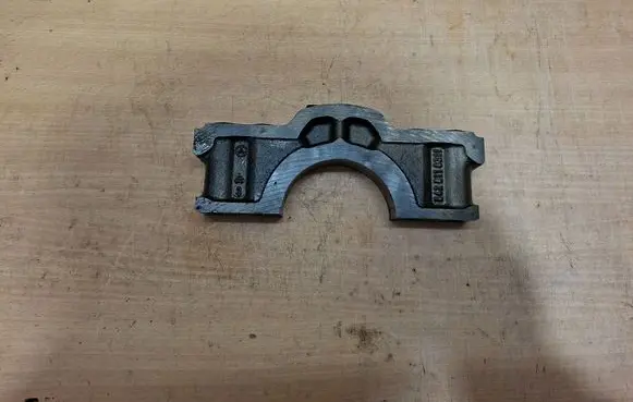 Mercedes-Benz ML W164 Crankshaft Holder 6420110311