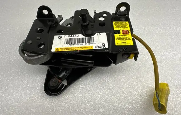 BMW 5 F10 F11 Engine bonnet/hood lock/catch 7184442