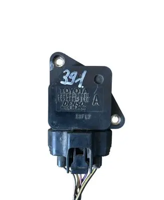 Toyota Avensis T250 Mass air flow meter 2220430010