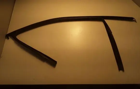 Skoda Kamiq Front door rubber seal 658837431B