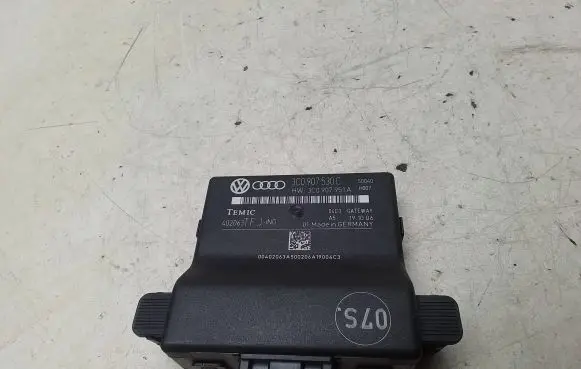 Volkswagen PASSAT B6 Gateway control module 3C0907951A 3C0907530C