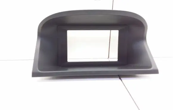 Volvo XC70 Radio/GPS head unit trim 01286326