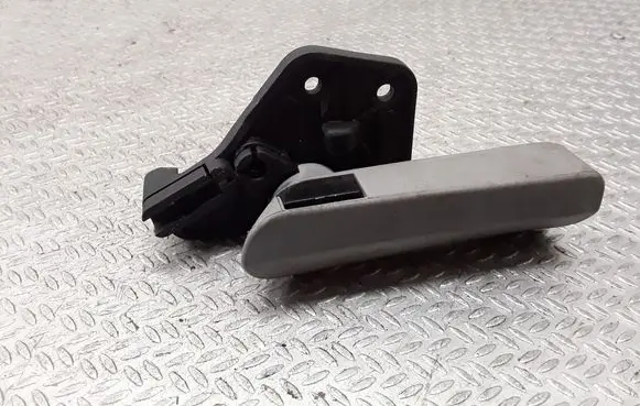 Volkswagen Phaeton Engine bonnet (hood) release handle 3D1823533
