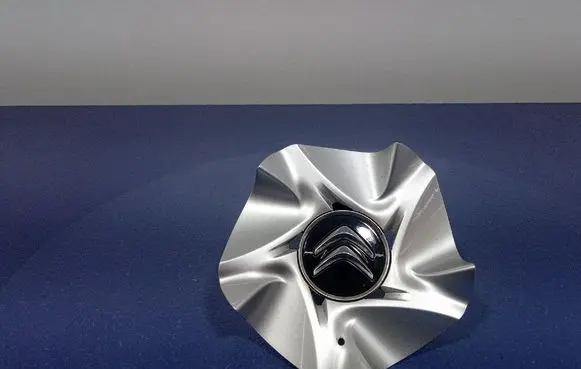 Citroen DS5 R17 wheel hub/cap/trim 9670498577