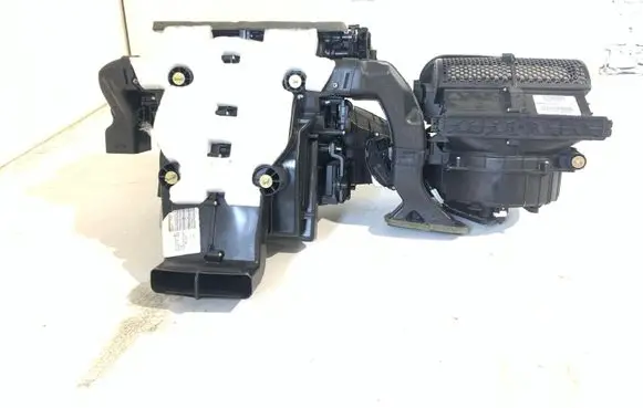 Dodge Durango III Interior heater climate box assembly P68245823AF