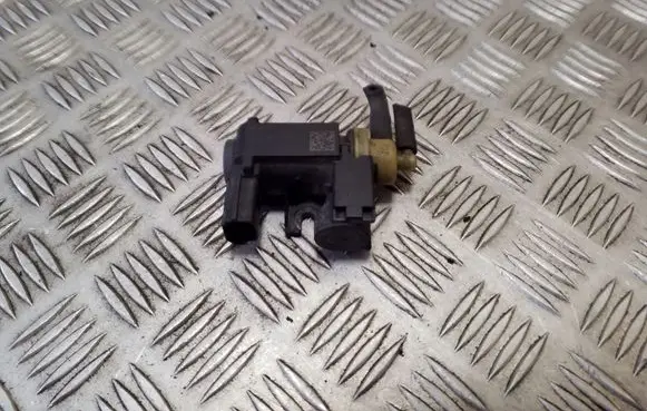 Audi A5 Sportback 8TA Turbo solenoid valve 8K0906627