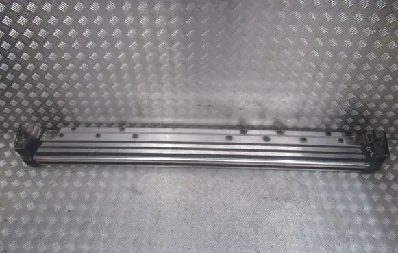 Mercedes-Benz G W463 2nd Gen side skirts sill cover 