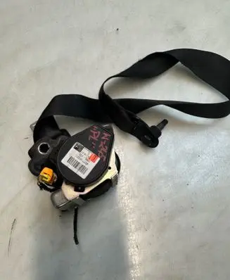 Mercedes-Benz B W245 Front seatbelt 607718000