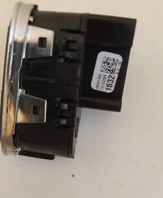 Opel Corsa E Door central lock control unit/module 39031632