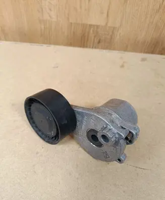 Mercedes-Benz GLC C253 Generator/alternator belt tensioner A2742001900