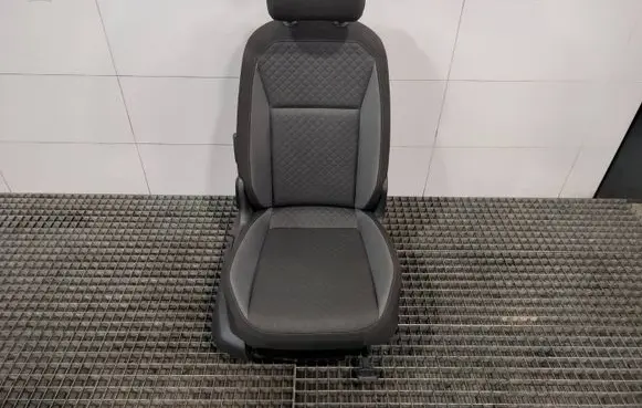 Volkswagen Tiguan Front passenger seat 