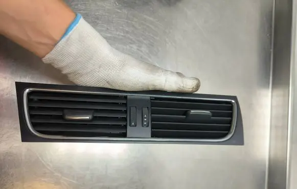 Audi A4 S4 B8 8K Dash center air vent grill 06485006