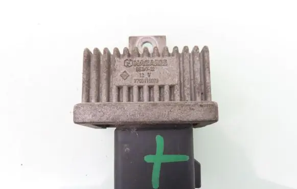 Renault Clio II Glow plug pre-heat relay 7700115078