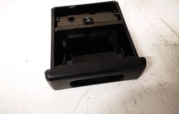 Car ashtray