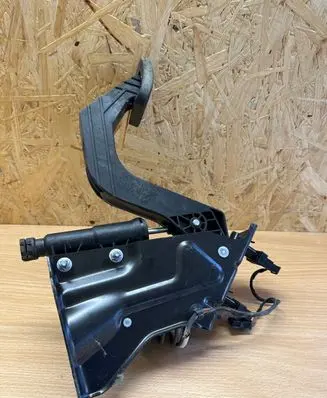Clutch pedal