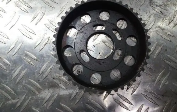 Volkswagen PASSAT B7 Camshaft pulley/ VANOS 03l109111